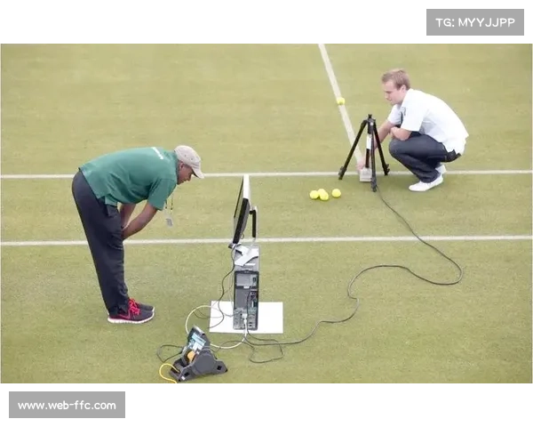 裁判团队采用“鹰眼”系统，关键判罚实现零投诉